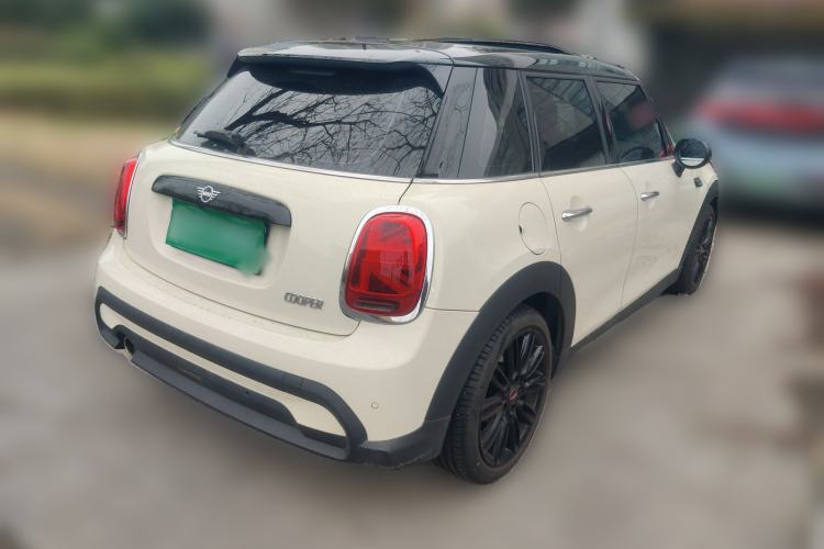 Used MINI MINI 2022 1.5T COOPER Artist Five-Door Edition
