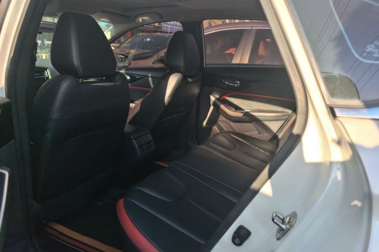 Used Venucia D60 2018 1.6L Manual Smart Connect Elite Edition
