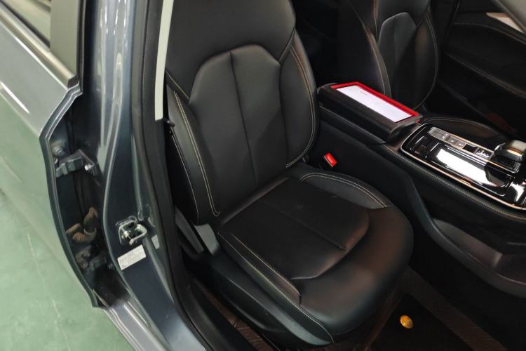 Used Roewe i6 MAX 2020 300TGI Automatic Sporty Cool Edition