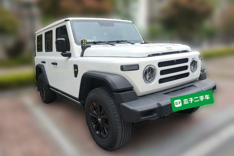 Used 212 T01 2024 2.0T Mechanic Front Right 45 Deg