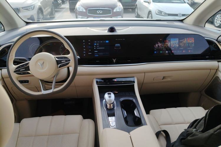 Used VOYAH Dream 2024 PHEV Extended-Range Premium Edition