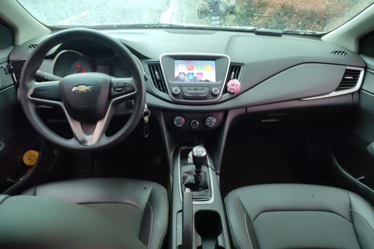 Used Chevrolet Cavalier 2016 1.5L Manual Xinyue Edition Center Console