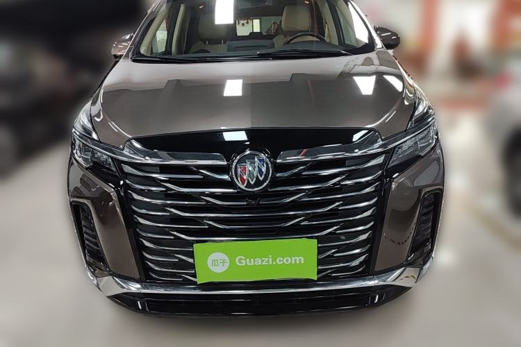 Used Buick GL8 2023 Facelifted Land Cruiser Executive Luxury Version