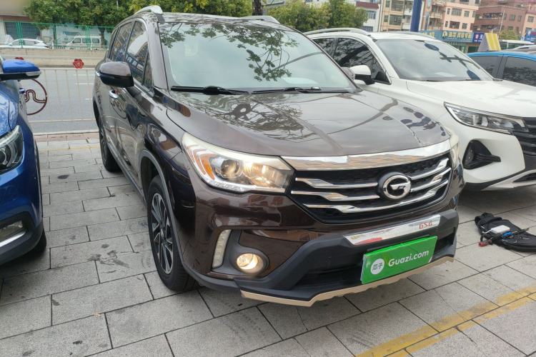 Used GAC Trumpchi GS4 2015 200T G-DCT Elite Edition Front Right 45 Deg