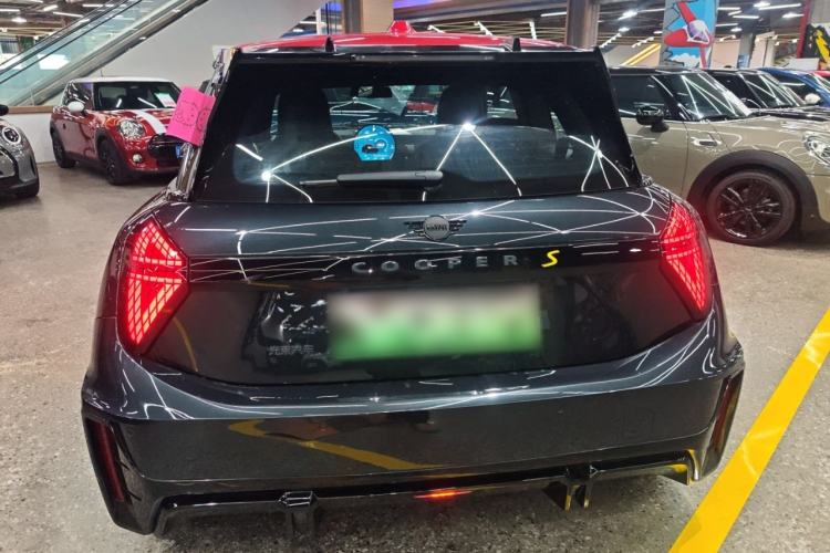 Used MINI Electric COOPER 2024 452km COOPER SE Racing Driver Rear