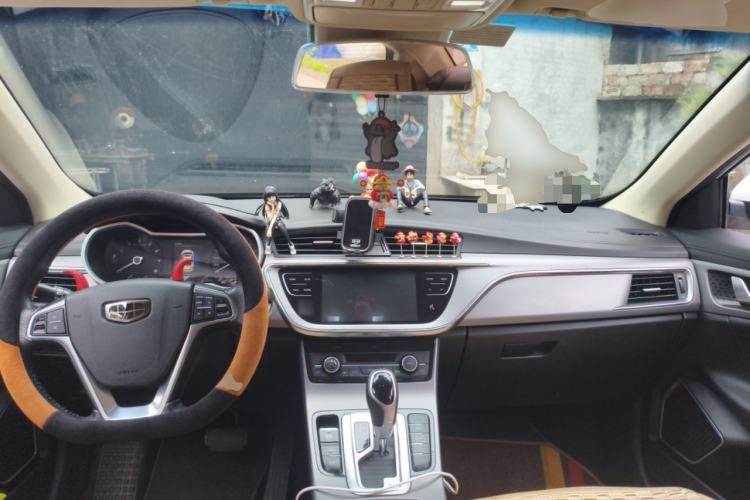 Used Geely Auto Emgrand GL 2018 1.8L DCT Elite Smart Connectivity Version Center Console