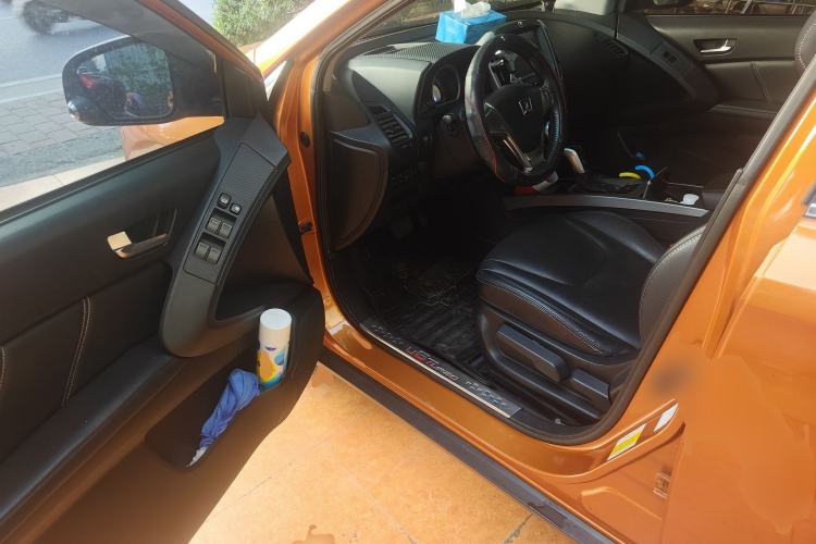 Used Luxgen U6 SUV 2014 1.8T Fashion Edition
