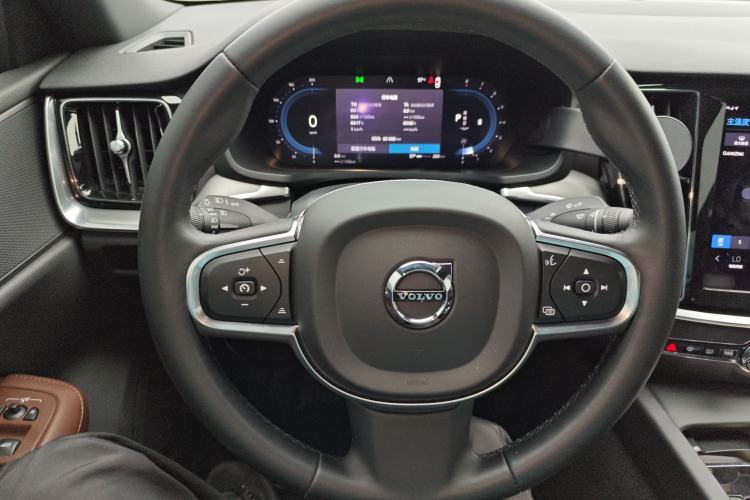 Used Volvo S60 2023 B4 Zhiyi Luxury Edition Steering Wheel