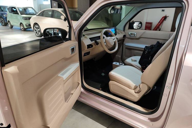 Used Geely Auto Panda 2023 Panda Mini 200km Endurance Bear Driver Seat