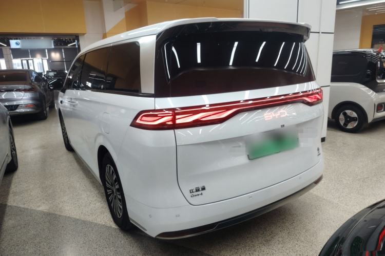 Used BYD Xia 2025 DM-i 1.5T 100km Supreme Edition
