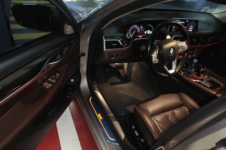 Used BMW 7 Series 2018 730Li Leading Model Excellence Package