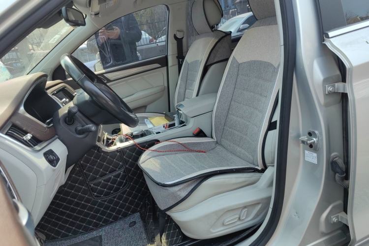 Used Roewe RX5 New Energy 2017 ERX5 EV400 Electric Internet Supreme Edition
