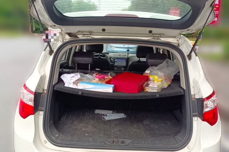 Used CHANGAN CS35 2014 1.6L Automatic Luxury Navigation Model China IV Standard Trunk