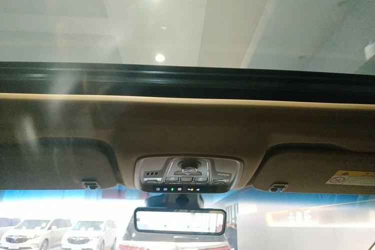 Used Buick GL8 2020 ES Land Cruiser 653T Luxury Model