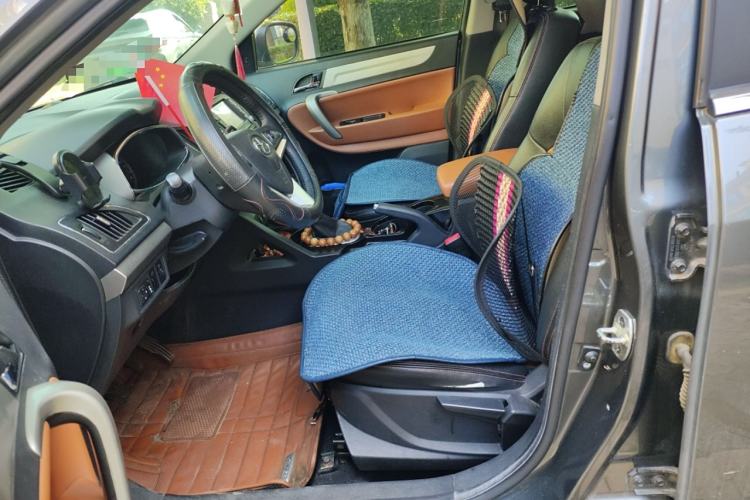 Used JAC Refine S5 2013 1.5T Manual Sunroof Version
