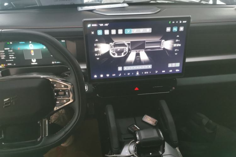 Used JETOUR Traveler 2023 2.0T All-Wheel-Drive CrossPRO
