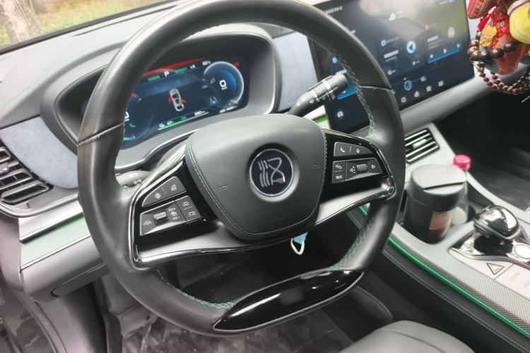 Used BYD Han 2022 EV 610 km All-Wheel-Drive Qianshan Cui Limited Edition Steering Wheel