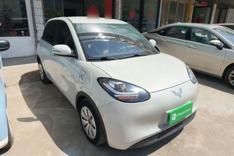 Used Wuling Bingo 2023 333 km Fast-Share Version Front Right 45 Deg