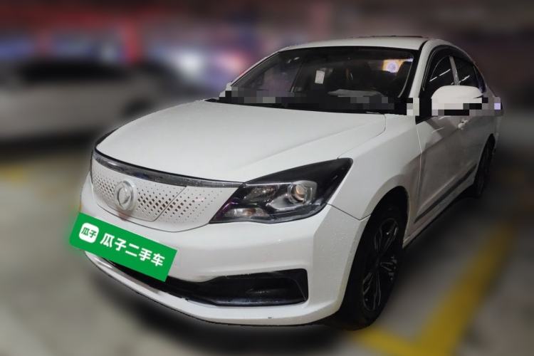 Used Dongfeng Aeolus E70 2021 500 Ultra-Comfort Edition Front Left 45 Deg
