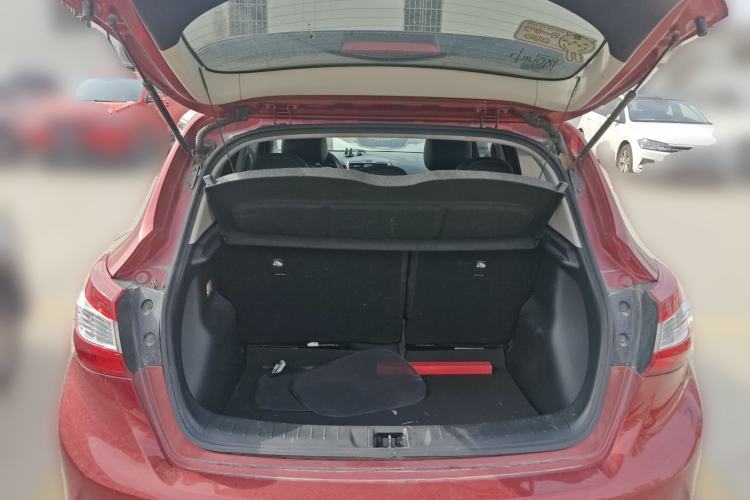 Used Nissan Tiida 2016 1.6L CVT Smart Drive Edition Trunk