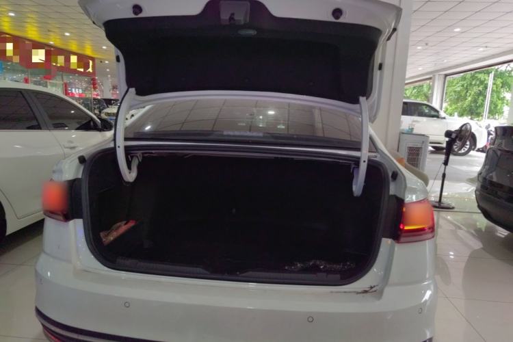 Used Volkswagen Bora 2023 300TSI DSG Prestige Edition Trunk