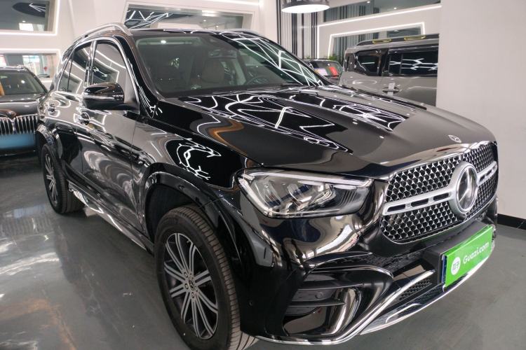 Used Mercedes-Benz GLE 2024 Refreshed GLE 350 4MATIC Stylish Edition Front Right 45 Deg