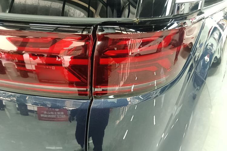 Used Denza D9 2022 DM-i 970 Four-Wheel Drive Prestige Model