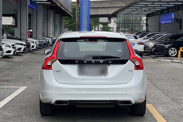 Used Volvo V60 2017 T5 Zhiyi Edition China V Standard
