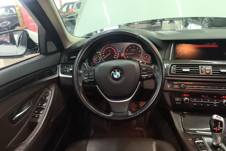 Used BMW 5 Series 2014 525Li Luxury Design Package