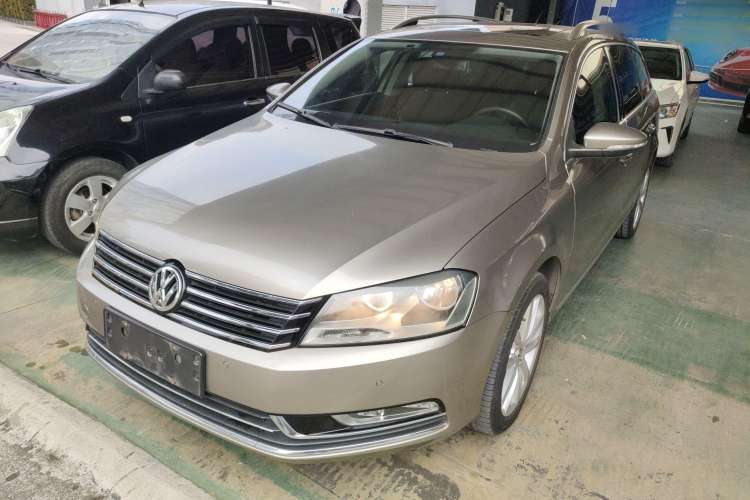 Used Volkswagen Magotan 2012 Travel Edition 2.0 TSI Comfort Version