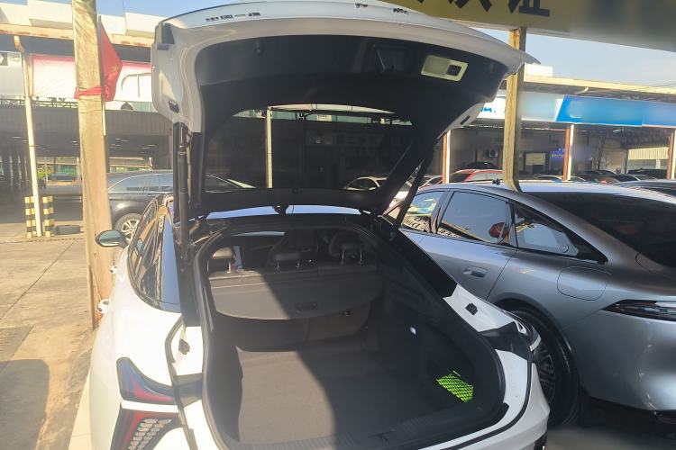 Used Hongqi H6 2023 2.0T ZhiShang Version