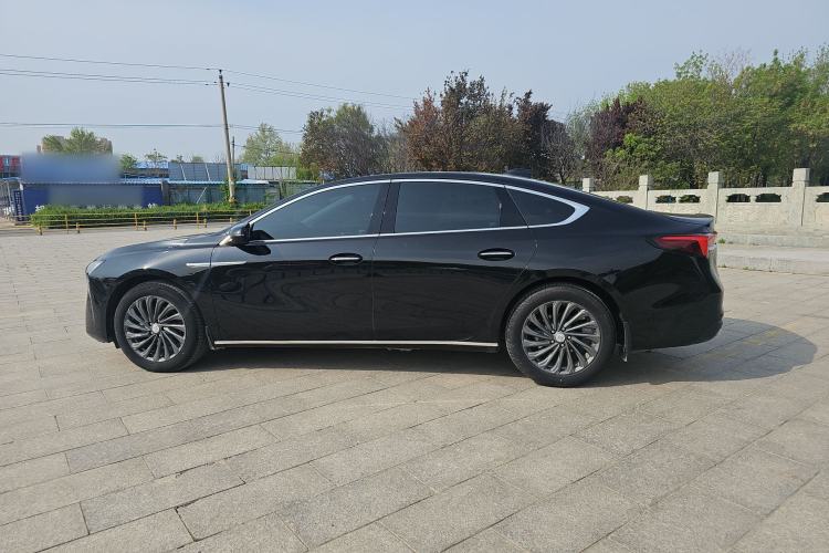 Used Buick LaCrosse 2025 28T Platinum Edition Exterior 4