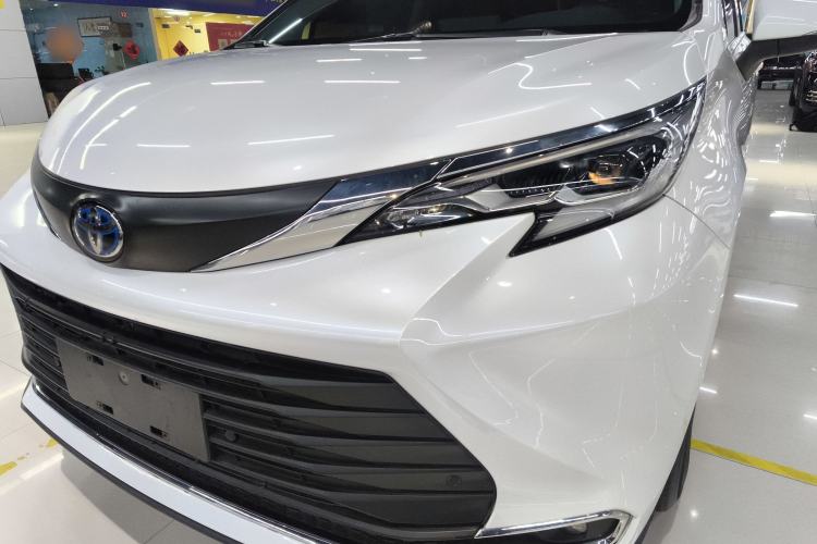 Used Toyota Sienna 2021 2.5L Hybrid Comfort Edition