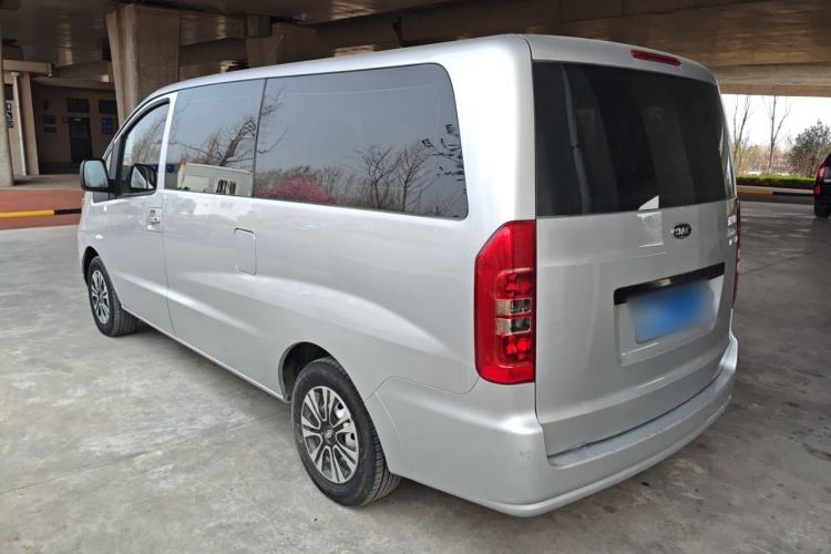 Used JAC Refine M3 2023 PLUS 1.5T 5/7-seat Classic Edition Exterior 2