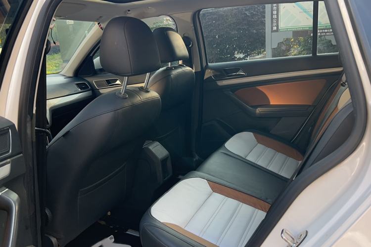 Used Volkswagen Cross Lavida 2017 230TSI DSG Luxury Edition