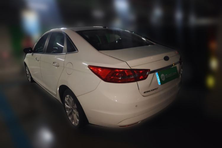 Used Ford Escort 2015 1.5L Automatic Fashion Model