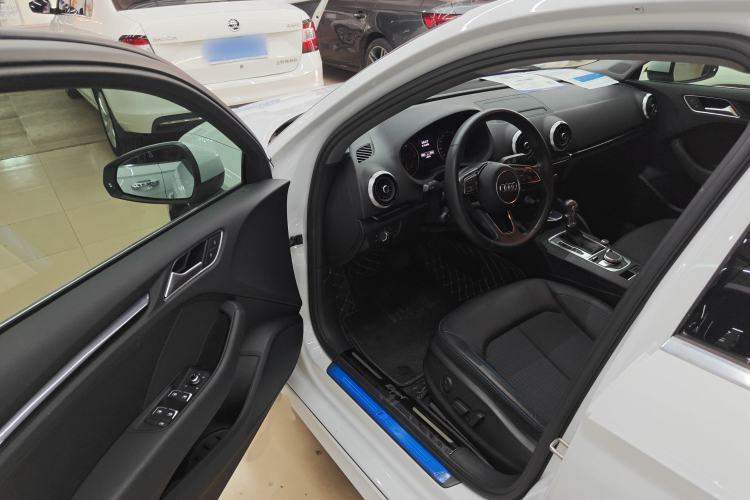 Used Audi A3 2020 Limousine 35 TFSI Fashion Edition China VI Emission Standard Driver Seat