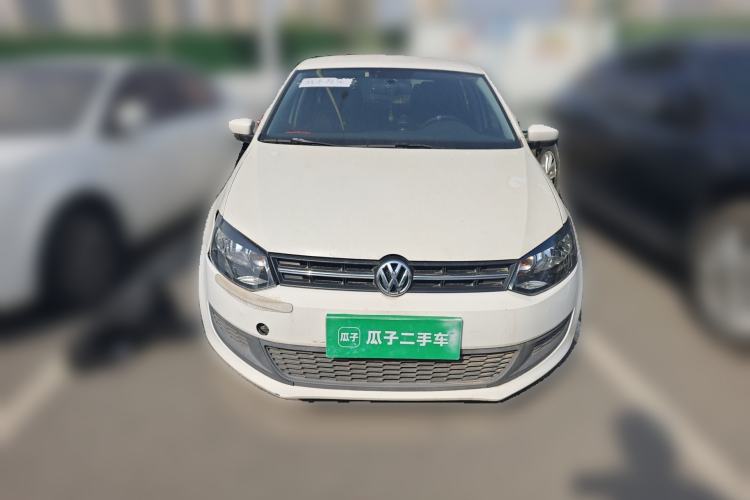 Used Volkswagen Polo 2013 1.4L Manual Fashion Edition Front