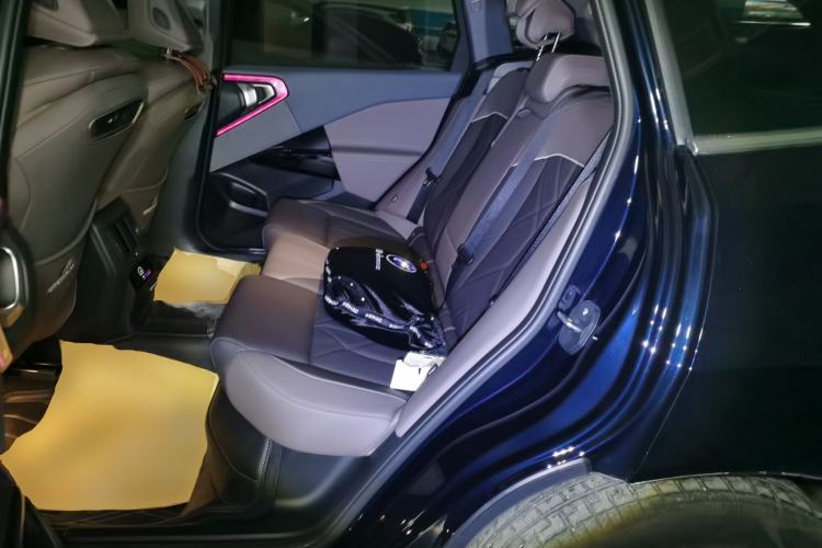 Used BMW X3 2025 xDrive25L Luxury Package Left Rear Seat