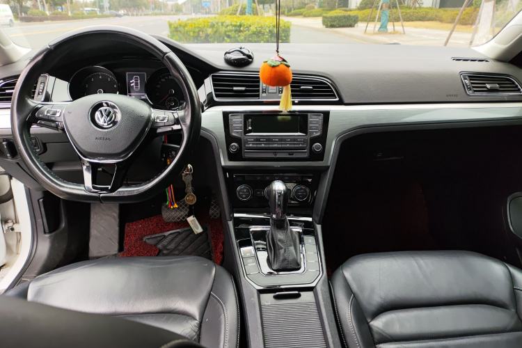 Used Volkswagen Lamando 2015 280TSI DSG Comfort Edition
