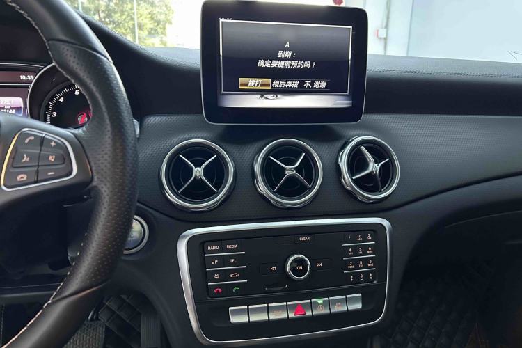 Used Mercedes-Benz GLA 2018 GLA 200 Fashion Model Audio And AC Panel