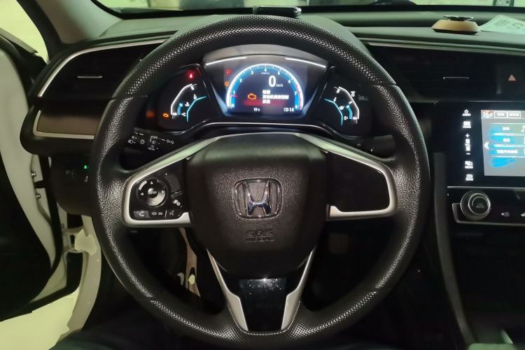 Used Honda Civic 2016 220TURBO CVT Luxury Edition
