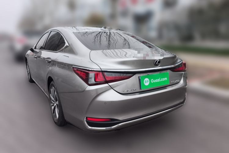 Used Lexus ES 2020 200 Excellence Edition
