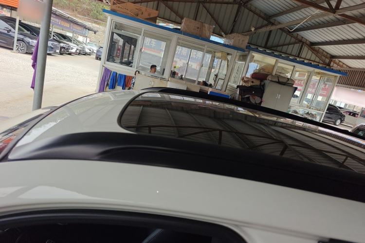 Used BMW X1 2014 sDrive18i Fashion Model Roof