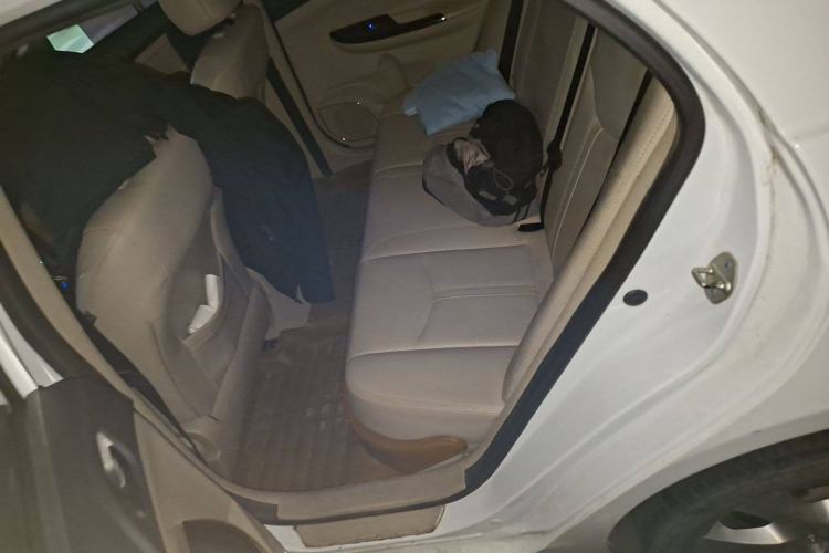 Used BYD e5 2016 300 Prestige Edition
