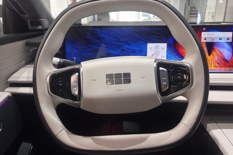 Used Geely Galaxy E8 2024 665 km Range Rear-Drive Starship Long-Range Version