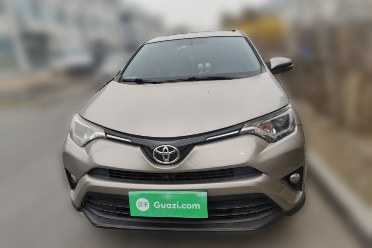 Used Toyota RAV4 2019 2.0L CVT Two-Wheel Drive Luxury Version China VI Standard Front