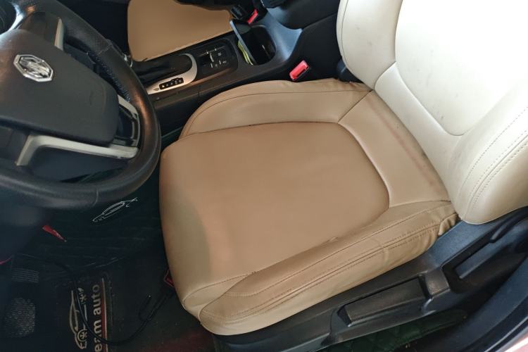 Used MG GS 2015 1.5TGI TST Elite Edition Left Front Seat