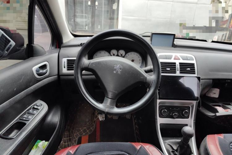 Used Peugeot 307 2013 Hatchback 1.6L Manual Comfort Edition
