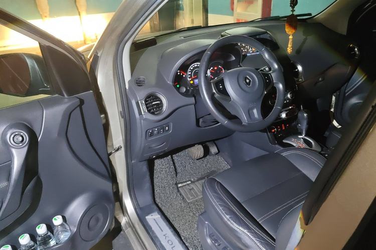 Used Renault Koleos 2012 2.5L 4x4 Comfort Edition with Navigation